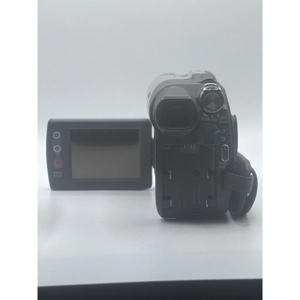 Sony Handycam DCR-DVD105 DVD Camcorder 20x  Zoom Carl Zeiss Untested For Parts